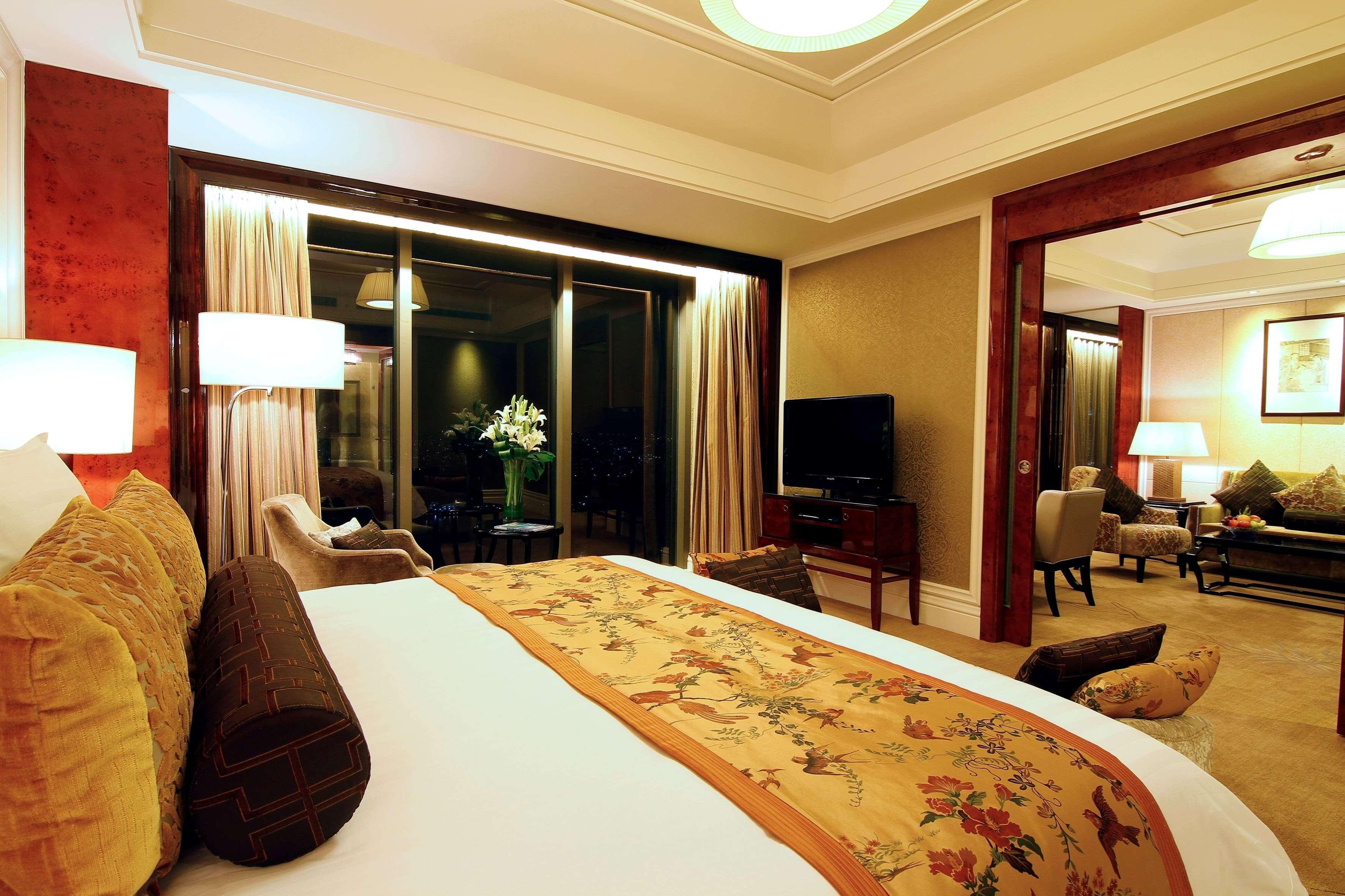 Wyndham Grand Plaza Royale Oriental Shanghai Exterior foto