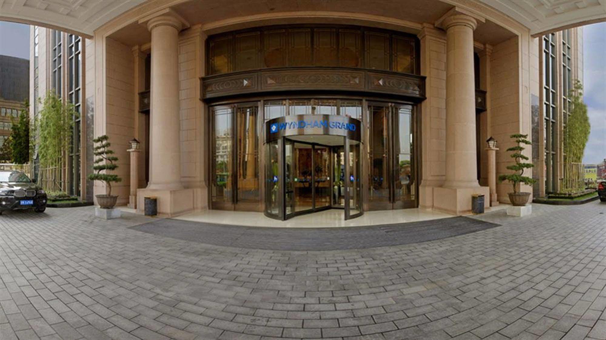 Wyndham Grand Plaza Royale Oriental Shanghai Exterior foto
