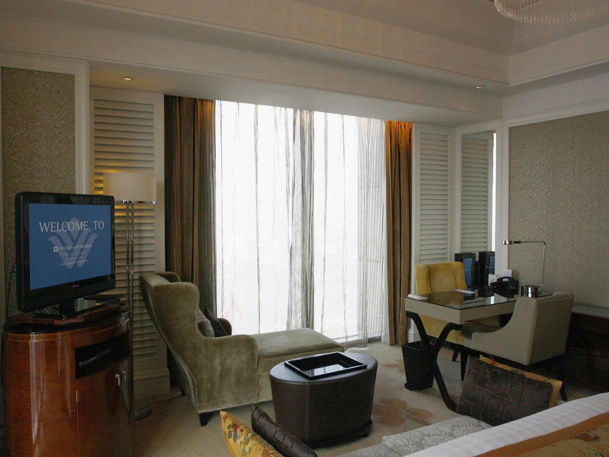 Wyndham Grand Plaza Royale Oriental Shanghai Exterior foto