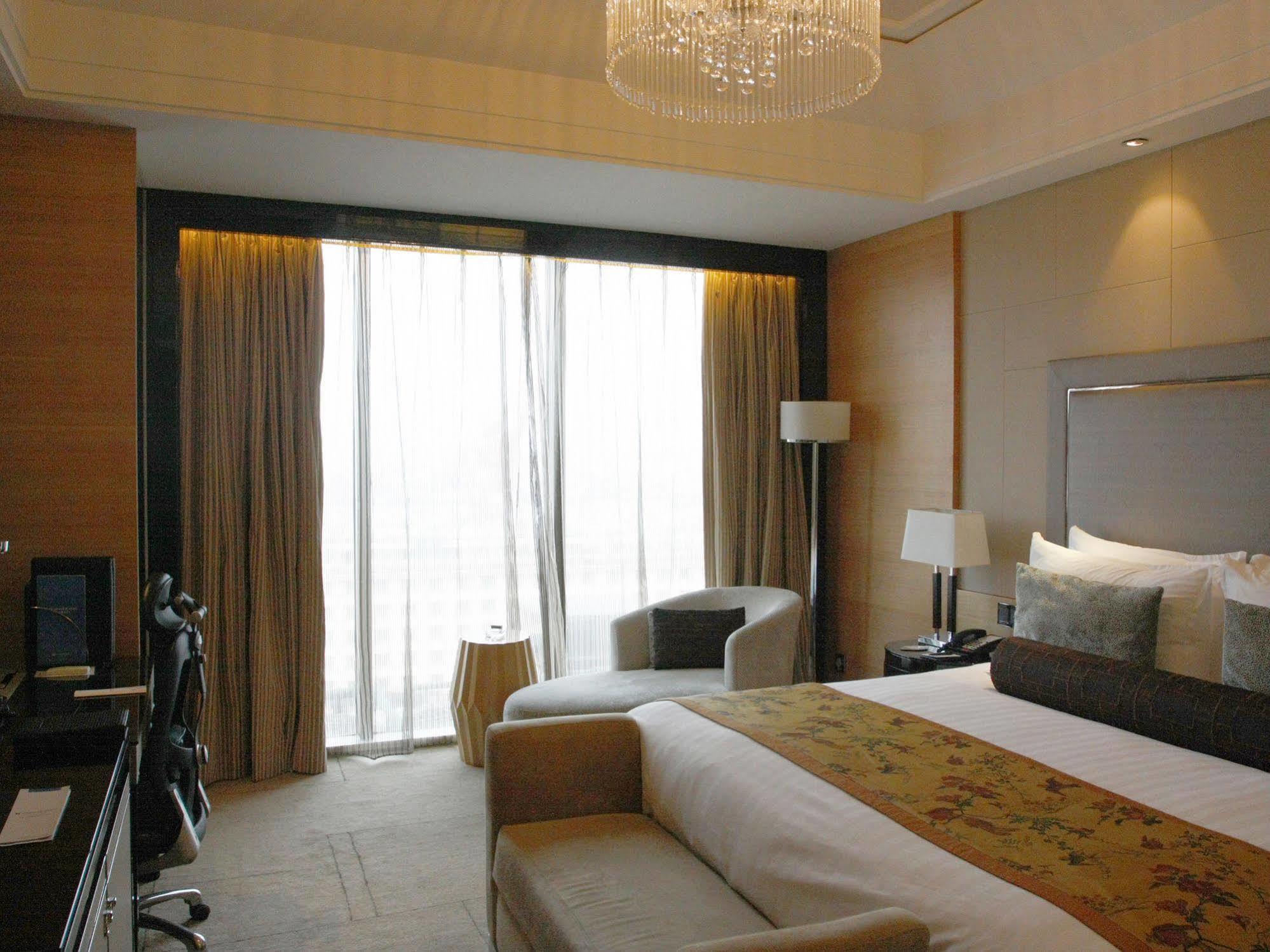 Wyndham Grand Plaza Royale Oriental Shanghai Exterior foto