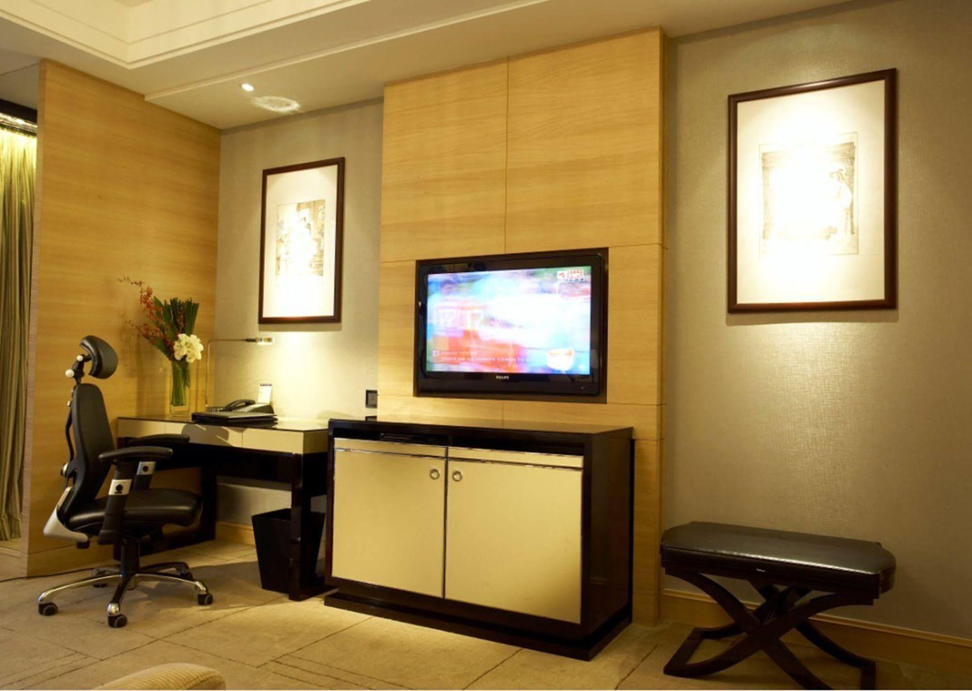 Wyndham Grand Plaza Royale Oriental Shanghai Exterior foto